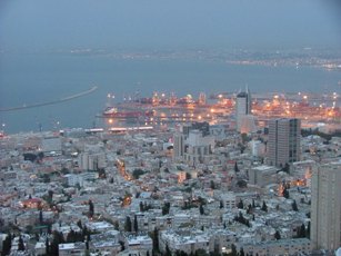 dal Monte Carmelo, la città ed il porto di Haifa