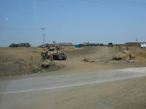 Carristi dell\IDF in esercitazione